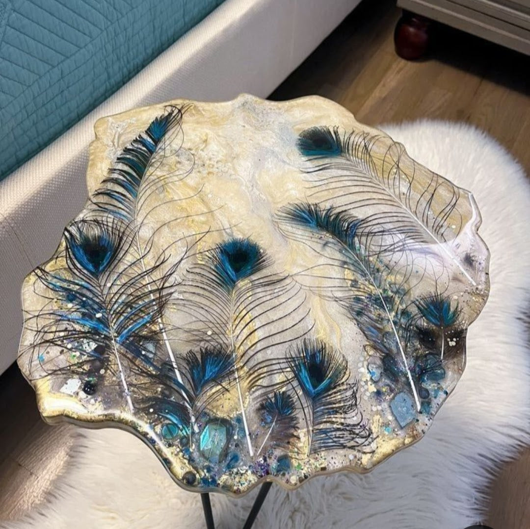 Staliukas su povo plunksnomis